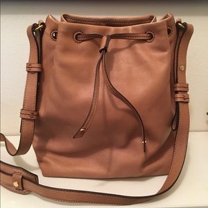 Banana Republic Leather Bucket Bag-Tan